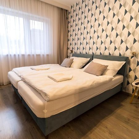 Thermal Lux Weninger Apartman Kiskunhalas Exteriör bild