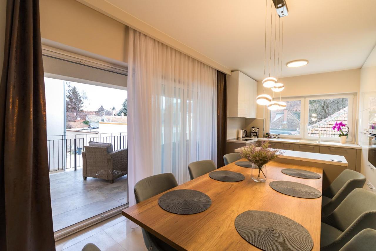 Thermal Lux Weninger Apartman Kiskunhalas Exteriör bild