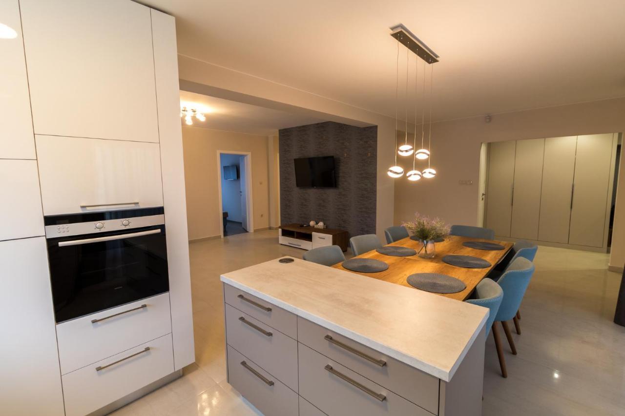Thermal Lux Weninger Apartman Kiskunhalas Exteriör bild