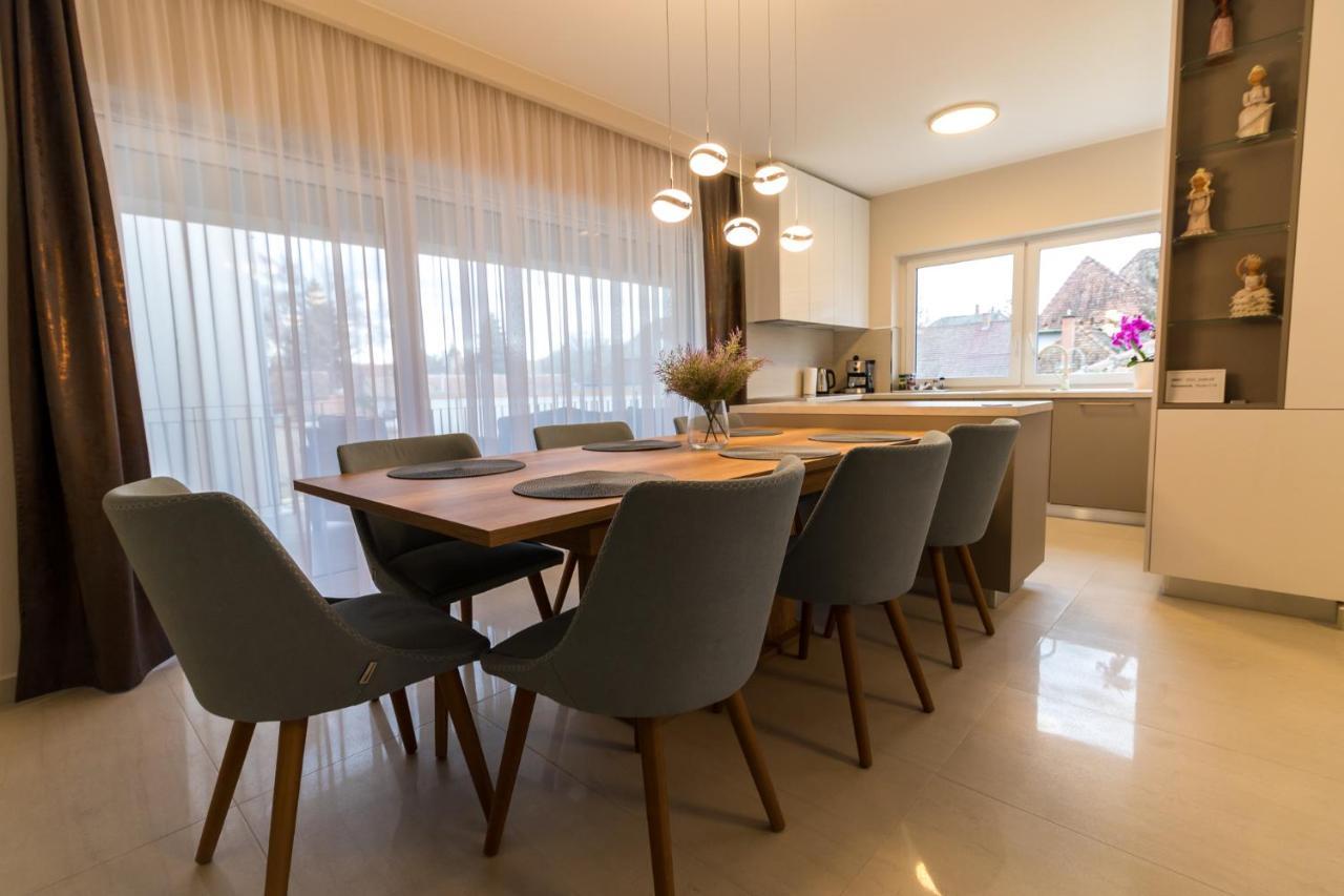 Thermal Lux Weninger Apartman Kiskunhalas Exteriör bild